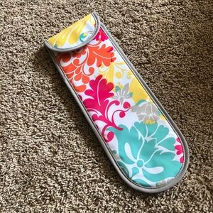Thirty One Flat  Iron Holder